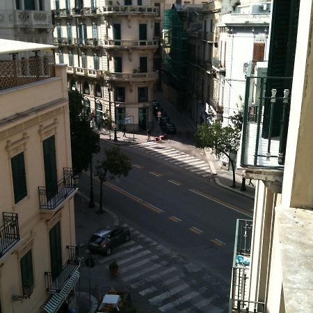 Bed and Breakfast La Casa Di Zoe - Locazioni Turistiche Palermo Exterior foto