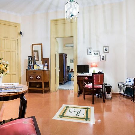 Bed and Breakfast La Casa Di Zoe - Locazioni Turistiche Palermo Exterior foto