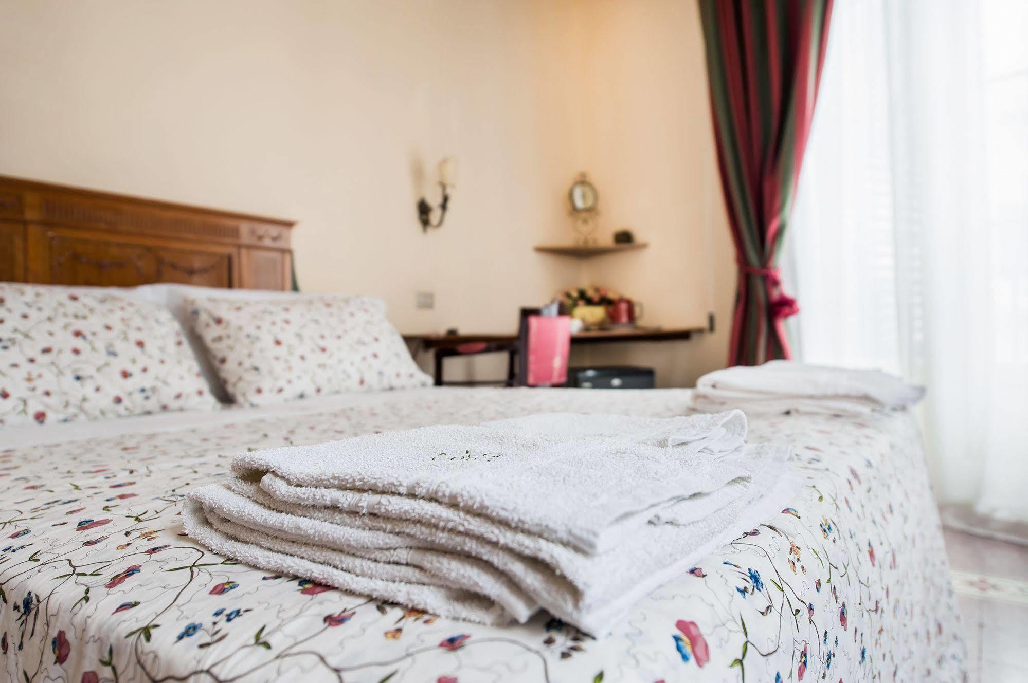Bed and Breakfast La Casa Di Zoe - Locazioni Turistiche Palermo Exterior foto